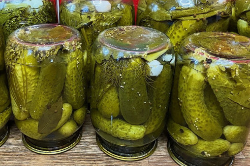 Бабушка дала рецепт огурцов на зиму: делать легко, а вкус восхитительный
