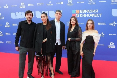 Дочери Веры Глаголевой потрясли Сочи: на кого они стали похожи