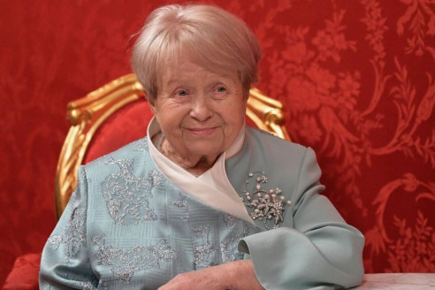 Дожившая до 96 лет Пахмутова каждый день ест на завтрак это блюдо - стоит копейки