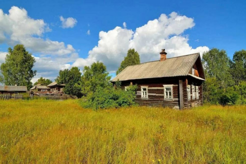 100-летняя бабушка решила продать дом! Риелторы потеряли речь, войдя внутрь