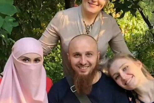 Многоженец из РФ с 14 детьми в «трешке» после проверки заявил: «Радею за родину»