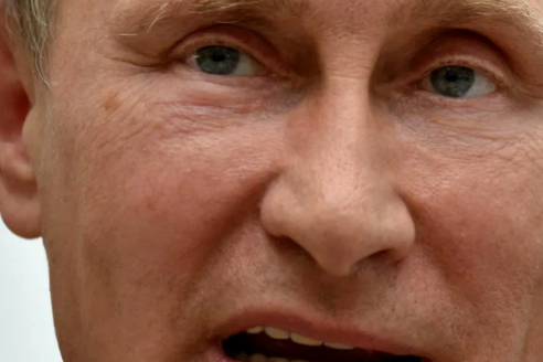 Пенсионеров России ждет сюрприз: указ Путина о повышении пенсий вступает в силу!