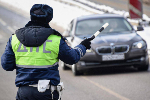 Штрафы ГИБДД в 2026 году: одна ошибка — и 7 500 рублей из кармана. Что нужно помнить водителям этой осенью