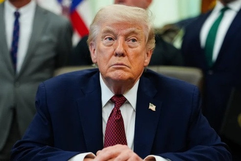 Трамп пригрозил сокрушительным ударом: мир замер в ожидании