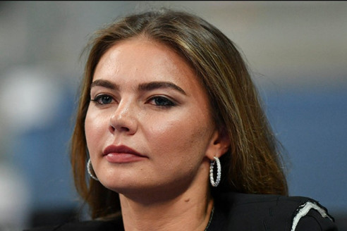 Вот с кем "живет" Кабаева! Такого никто не ожидал...