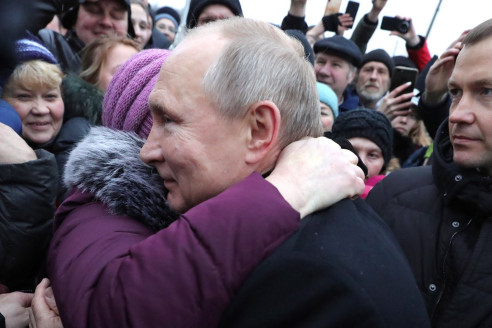 К пенсиям прибавят по 15.000 рублей