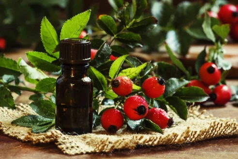 Даже после 40 кожа сияет как фарфор: простое масло возвращает коже гладкость и ровный тон