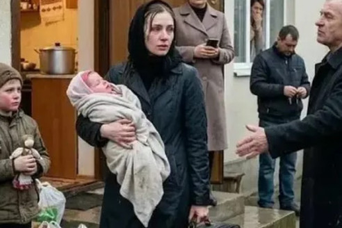 Свекры выгнали меня и шестерых детей под дождь, пока земля на могиле моего мужа еще не успела осесть.