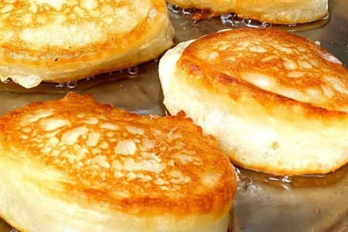 Повара рассказали, как приготовить оладьи воздушными