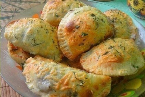 Духовые чебуреки: никакого жира и масла, а по вкусу еще лучше!