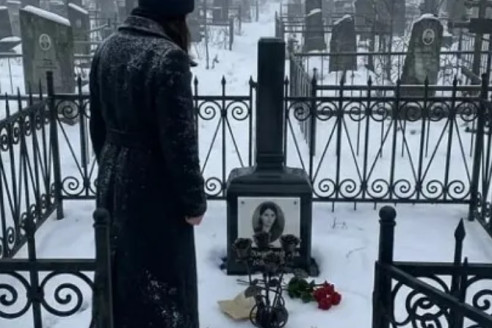 Я решила не говорить мужу. И поехать на кладбище к могиле его первой жены, чтобы положить цветы. Но подойдя ближе, выронила букет из рук, увидев...