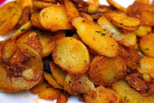 Сытно и вкусно: готовим картофель жареный по-русски