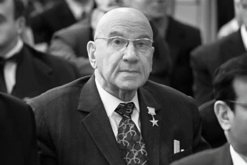 Не ешьте 3 раза в день: Советский учёный Микулин дал 5 советов для здоровья пожилых людей