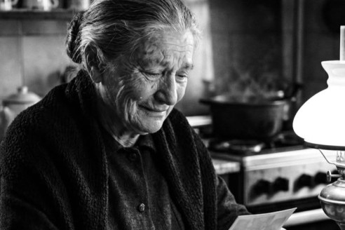 - Алло мам, ты пенсию получила? - послышался родной голос в телефоне у Анны Васильевны.