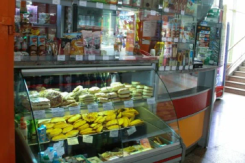 Женщинам после 40 лет нужно отказаться от этих продуктов: какие и чем заменить