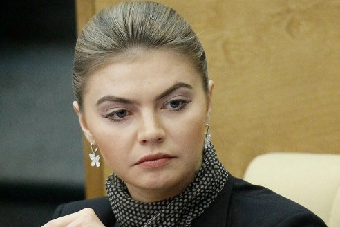 Скончалась при родах: вся Россия соболезнует Алине Кабаевой