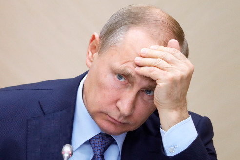 «Это как?»: Путин узнал реальные зарплаты россиян и ахнул