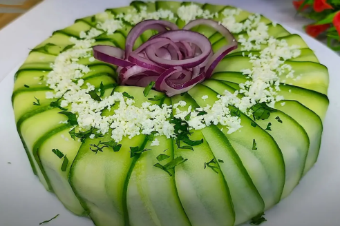 Красивый салат «Троя» — на новогоднем столе равных ему нет: вкуснее «Оливье» в 100 раз