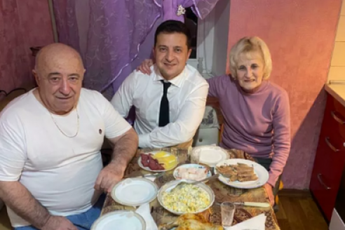 "Тяжело наблюдать": отец Зеленского рассказал, что думает о сыне