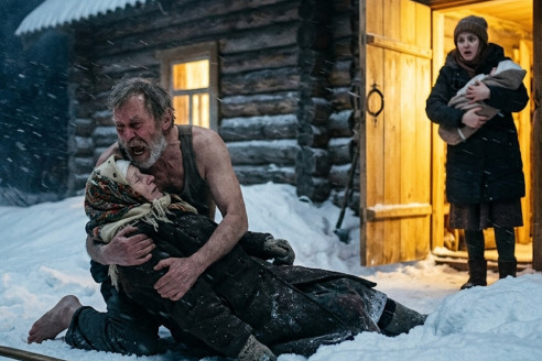 Мать в снегу