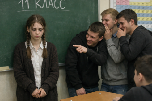 Бросилась в ледяной весенний поток.... Читать далее (нажмите сюда)⬅️