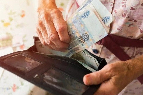 Почему из пенсии стали пропадать 3700 рублей: раскрыта причина