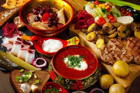 Искусство Русской Кухни: 6 Аутентичных Рецептов, Вдохновленных Наследием России