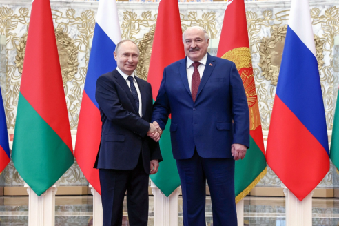 Сравнили пенсии и цены в России и Беларуси: где лучше жить пенсионерам?