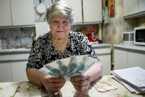 Пенсионеры ликуют: кому добавят сразу почти 9 600 рублей в сентябре