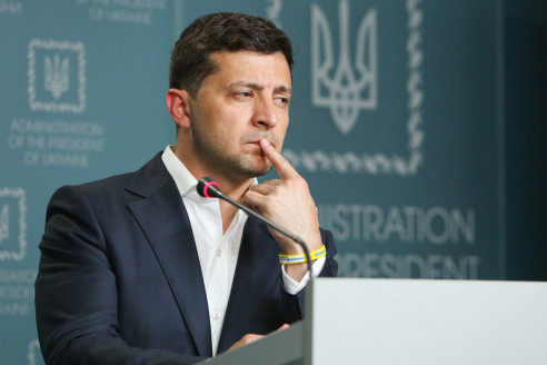 Зеленский сделал заявление об отставке