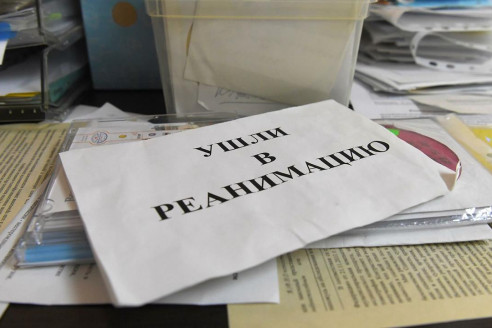 Москвичка умерла от COVID-19, намеренно заразив себя и родных