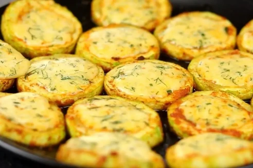 Кабачки летом не жарю и не запекаю — нашла способ в 100 раз вкуснее: едим и на обед, и на ужин