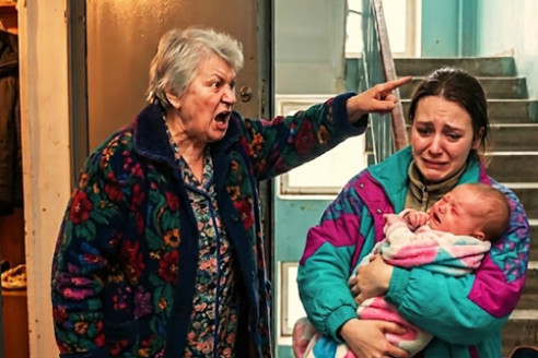 Убирайся в свою деревню! — визжала свекровь. Но она даже не могла представить, чем отплатит ей невестка через 7 лет.