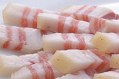 От страшного гриппа спасает вкусное сало