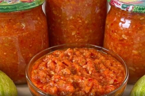 Аджика из кабачков: простой рецепт на зиму — очень вкусно и быстро