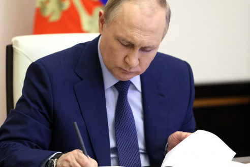 Новый закон для всех, кто старше 70 лет: Путин сделал это