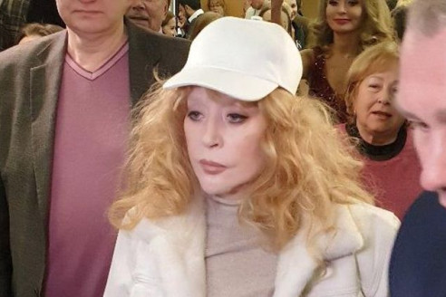 Брошенная Галкиным* 76-летняя Пугачева прервала молчание и вышла на связь с громким заявлением