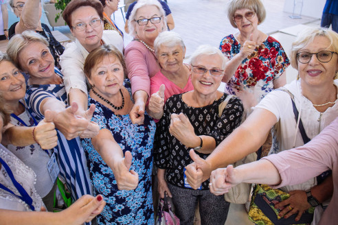 Новые выплаты после 60, 70 и 80 лет в 2026 году: полный список льгот и правила перерасчета пенсии