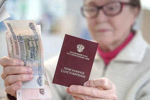 Кому повысят выплаты в декабре и будет ли 13-я пенсия?